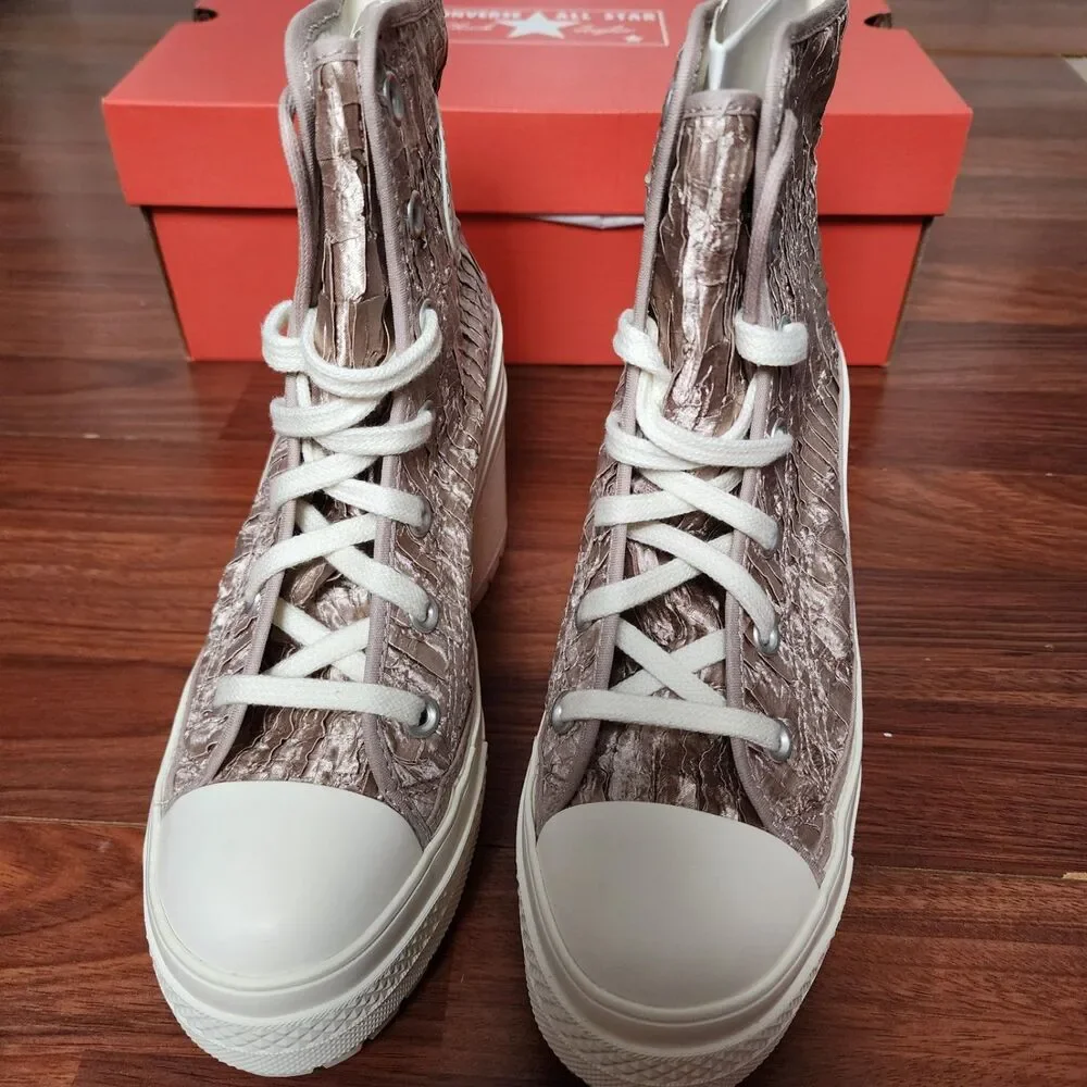 Converse Chuck Taylor Lug Sole Heeled Platform Boot 6.5 NIB - Picture 7 of 9